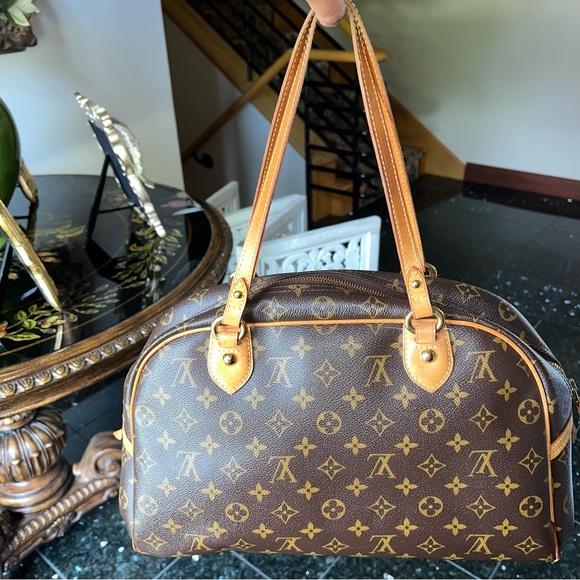 LOUIS VUITTON - Picture 2 of 6